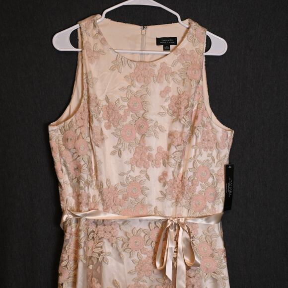 Tahari Dresses & Skirts - NEW Tahari Women's 14 Arthur S. Levine Champagne Petal Floral Dress NWT